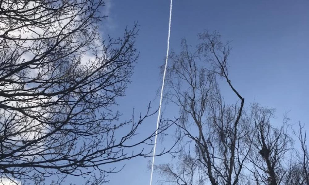 Τρόμαξαν σε Λονδίνο και Κέμπριτζ από μαχητικό αεροσκάφος που έσπασε το φράγμα του ήχου (βίντεο)
